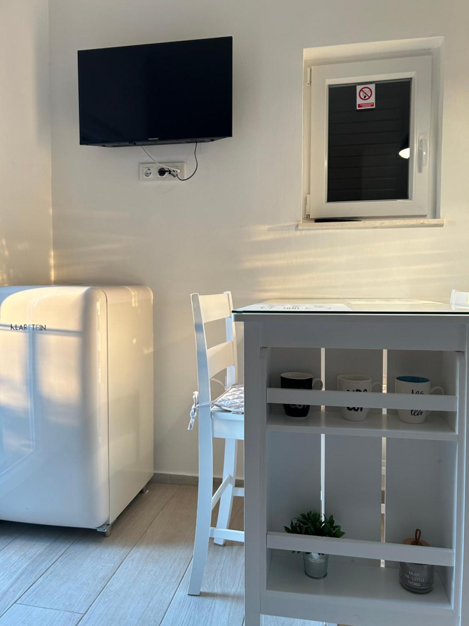 Апартаменты Apartman L&A Биоград-на-Мору Экстерьер фото