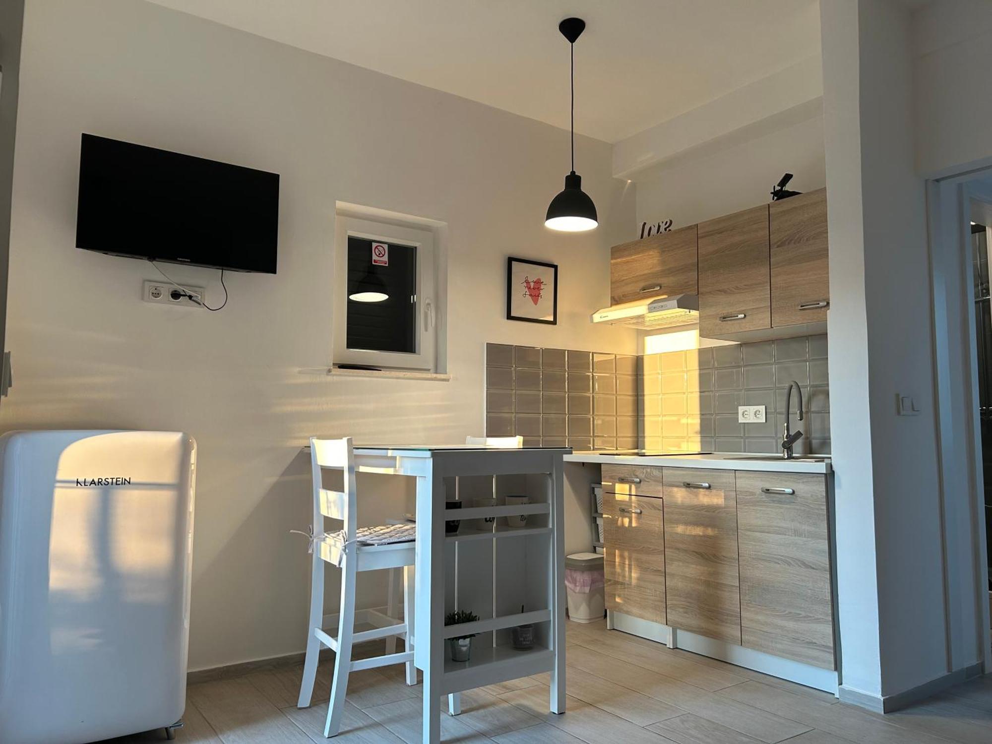 Апартаменты Apartman L&A Биоград-на-Мору Экстерьер фото
