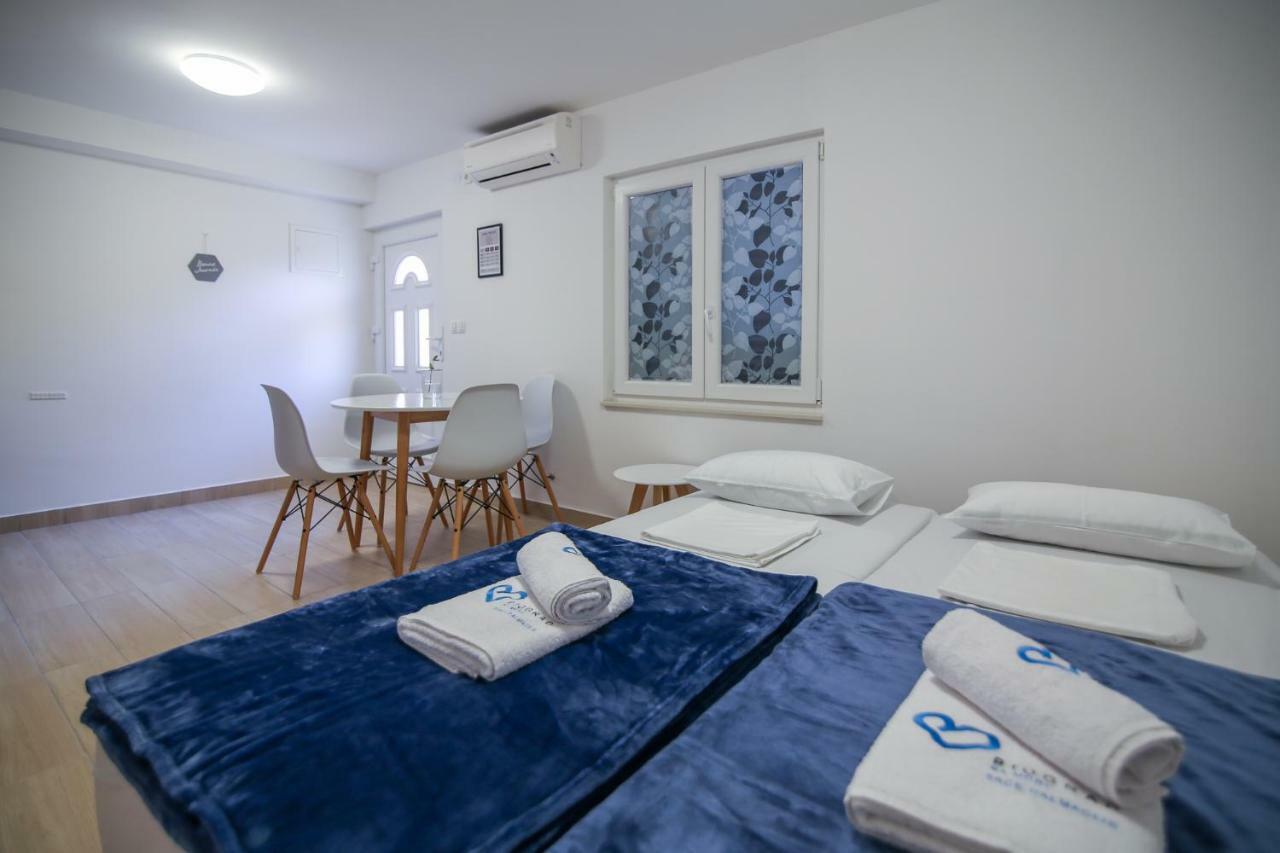 Апартаменты Apartman L&A Биоград-на-Мору Экстерьер фото