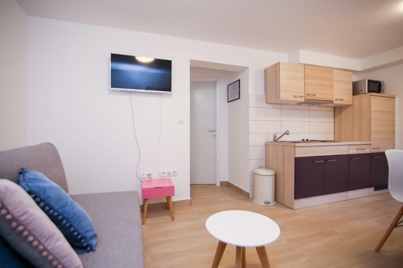 Апартаменты Apartman L&A Биоград-на-Мору Экстерьер фото